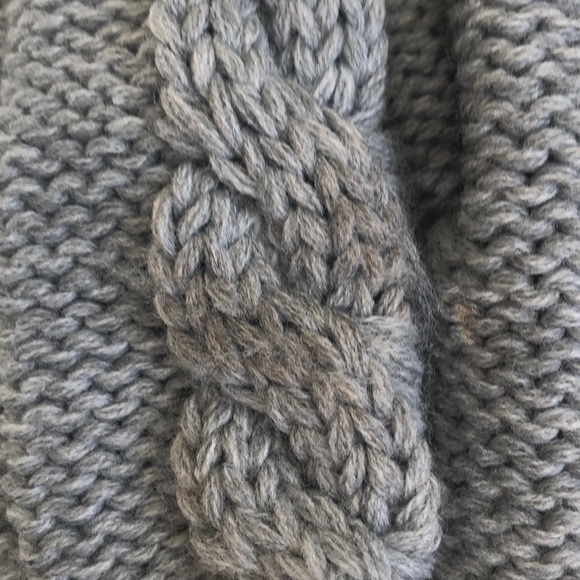 New Grey Mittens - Picture 5 of 5